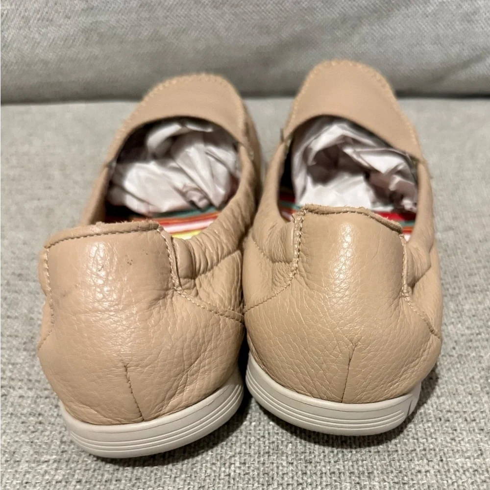 SAS Textured White Sole